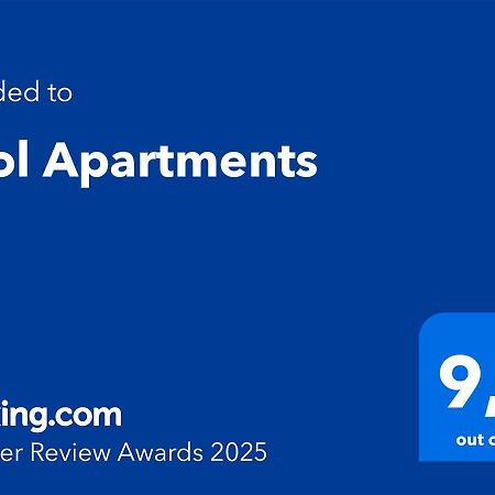 Pool Apartments Карлови Вари Екстериор снимка