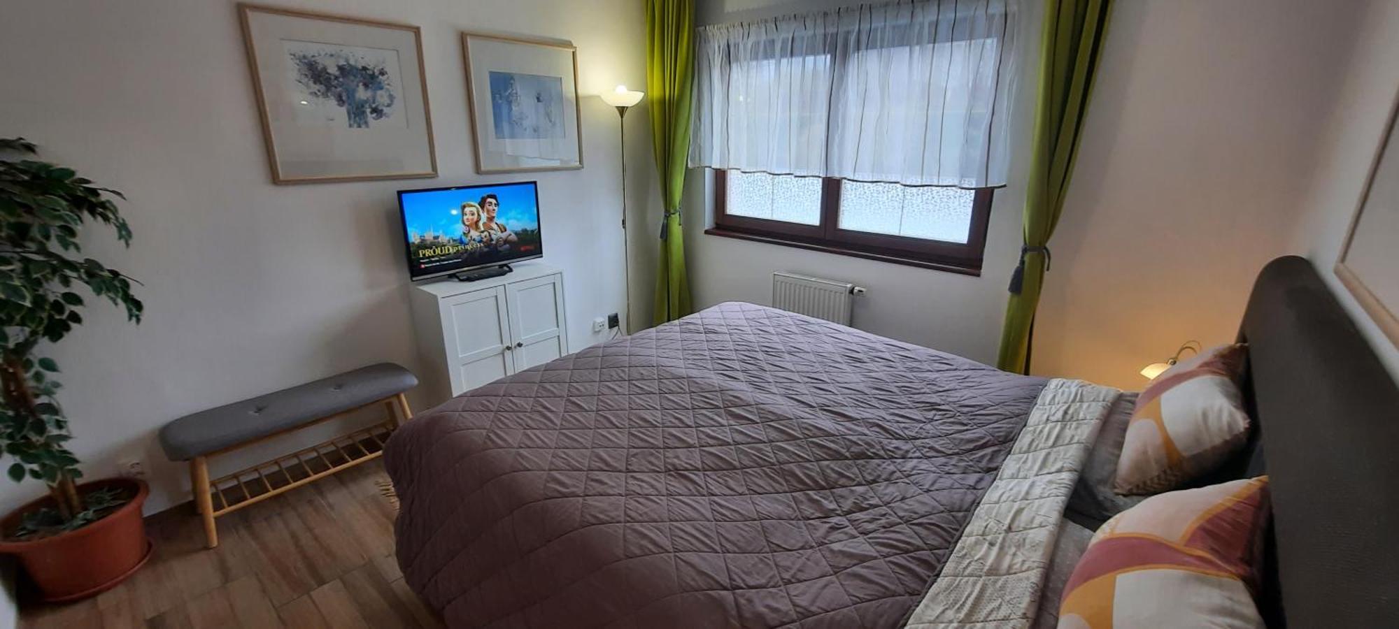 Pool Apartments Карлови Вари Екстериор снимка